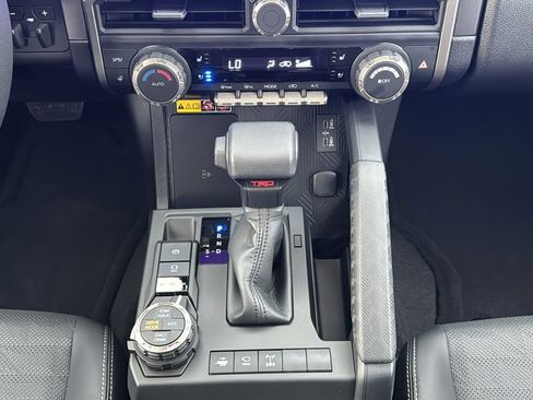 Used 2025 Toyota 4Runner TRD Off-Road Premium w/ Tow Technology Package image 33