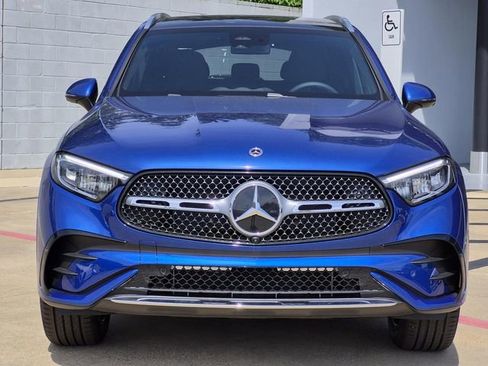 New 2026 Mercedes-Benz GLC 300 image 2