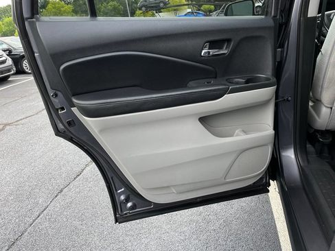 Certified 2018 Honda Pilot EX image 38