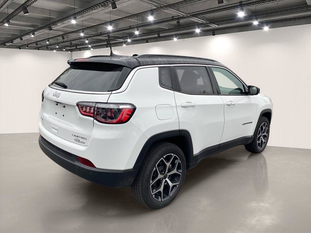 Certified 2025 Jeep Compass Limited AWD/4WD image 7