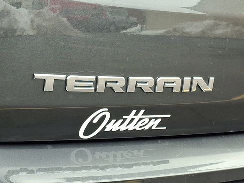 Used 2021 GMC Terrain SLE w/ Driver Convenience Package image 30