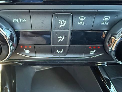 New 2026 Chevrolet Trax LT w/ LT Convenience Package FWD image 25
