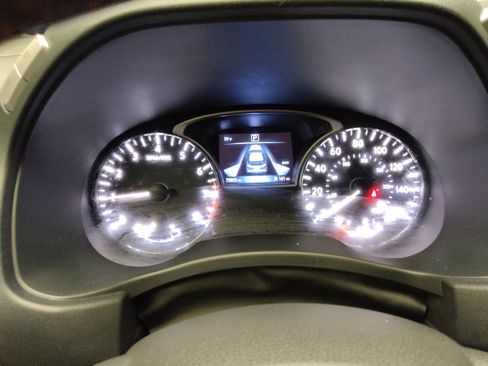 Used 2020 Nissan Pathfinder SV w/ Rock Creek Edition FWD image 23