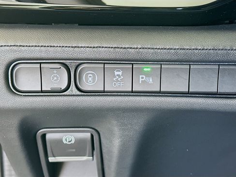 Used 2024 Acura MDX SH-AWD w/ Technology Package image 17