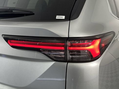 Used 2025 Mitsubishi Outlander ES FWD image 26