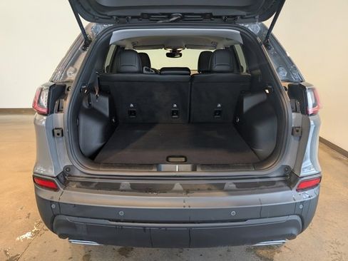 Used 2021 Jeep Cherokee Latitude Lux image 5