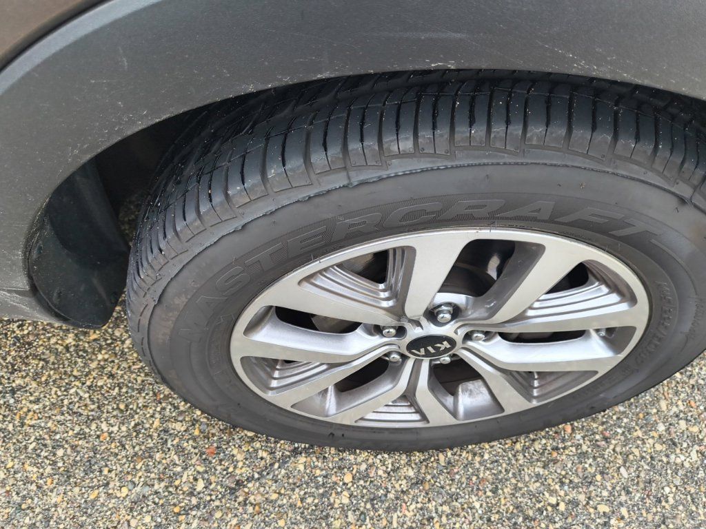 Used 2015 Kia Sportage LX AWD/4WD image 9