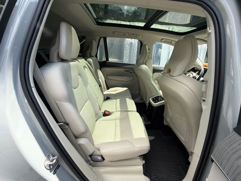 Used 2024 Volvo XC90 T8 Plus w/ Protection Package Premier AWD/4WD image 21