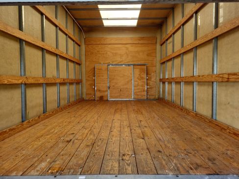 Used 2023 Ford E-350 and Econoline 350 Super Duty w/ Power Windows & Locks Group image 6