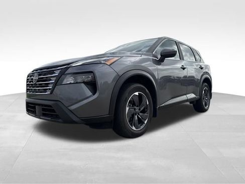 Used 2024 Nissan Rogue SV AWD/4WD image 4