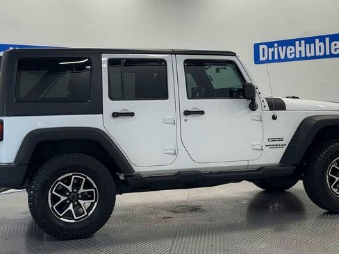 Used 2016 Jeep Wrangler Unlimited Sport w/ Connectivity Group AWD/4WD image 5