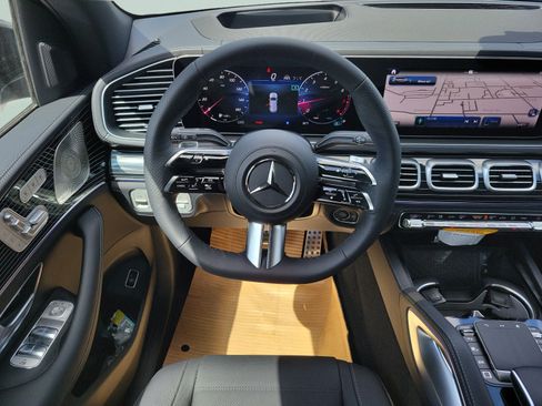 New 2026 Mercedes-Benz GLS 580 4MATIC image 13