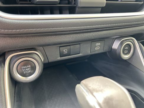 Used 2024 Toyota Grand Highlander AWD image 30