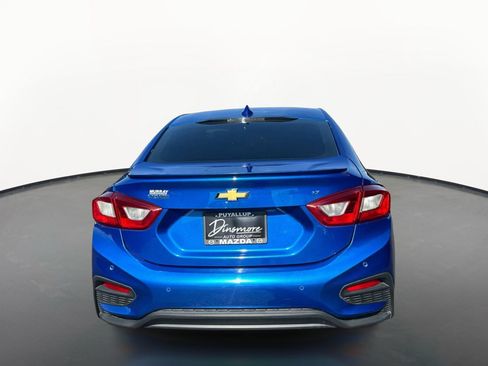 Used 2018 Chevrolet Cruze LT w/ LT True North Edition FWD image 4