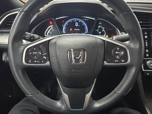 Used 2018 Honda Civic Touring image 18