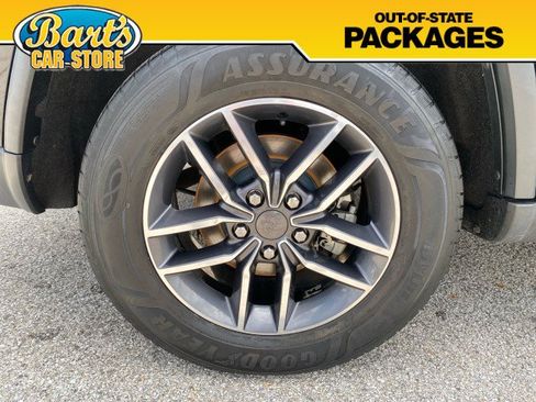 Used 2019 Jeep Grand Cherokee Limited w/ Trailer Tow Group IV AWD/4WD image 7