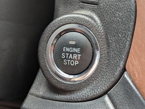 Used 2020 Subaru Outback Touring XT AWD/4WD image 33