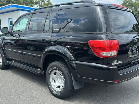 Used 2006 Toyota Sequoia SR5 AWD/4WD image 12