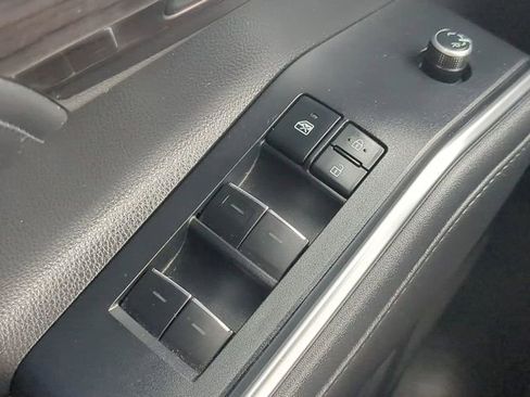 Used 2021 Toyota Highlander Platinum image 23