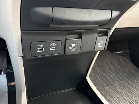 Used 2025 Honda Odyssey Touring image 16