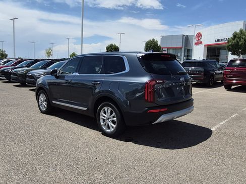 Used 2021 Kia Telluride LX FWD image 3