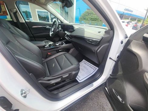 Used 2024 Buick Envision Preferred AWD/4WD image 10