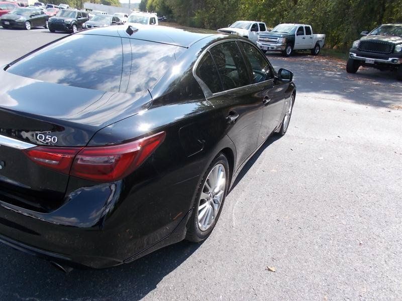 Used 2018 INFINITI Q50 Luxe w/ Essential Package (3.0T Luxe) RWD image 14