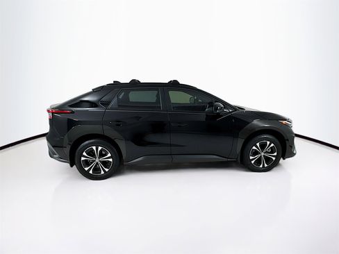 Used 2024 Toyota bZ4X XLE image 9