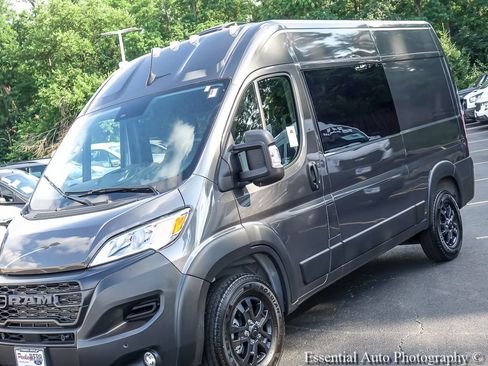 Used 2023 RAM ProMaster 2500 w/ Black Appearance Package FWD image 4