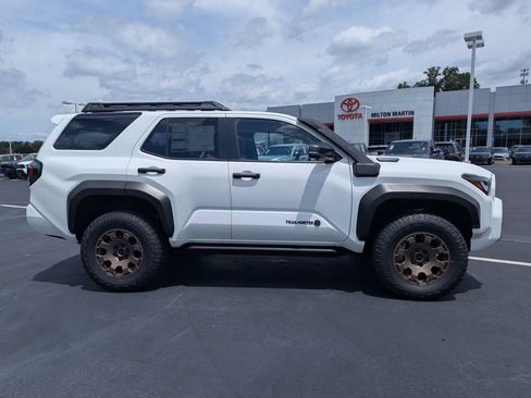 New 2026 Toyota 4Runner Trailhunter AWD/4WD image 10