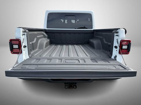 Used 2021 Jeep Gladiator Overland w/ Popular Equipment Package image 10