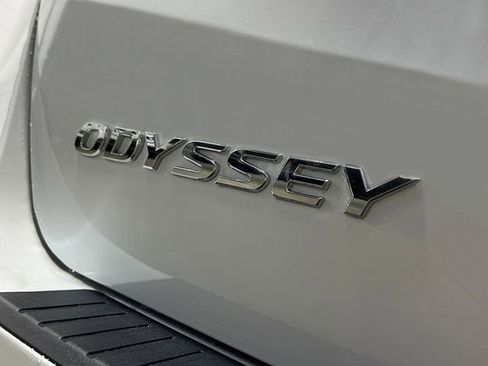 New 2026 Honda Odyssey Touring image 6