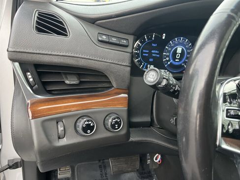 Used 2020 Cadillac Escalade ESV Luxury image 48