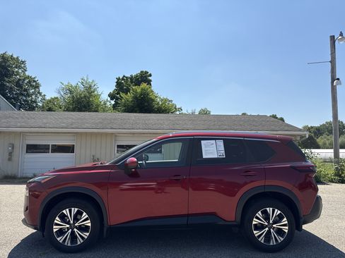 Used 2023 Nissan Rogue SV w/ SV Premium B Package AWD/4WD image 9