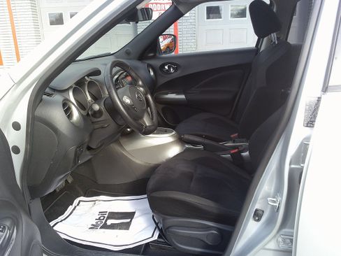 Used 2017 Nissan Juke SV image 14