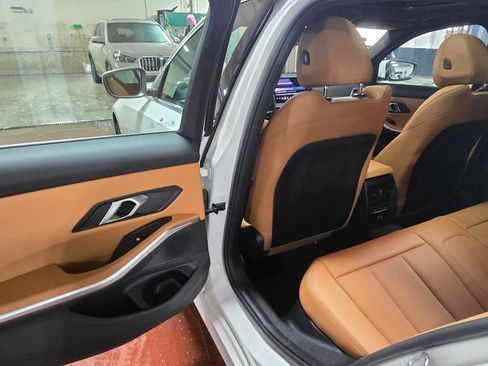 Used 2025 BMW 330i xDrive 330i xDrive w/ Premium Package image 15