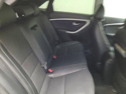 Used 2014 Hyundai Elantra GT w/ Option Group 03 FWD image 19