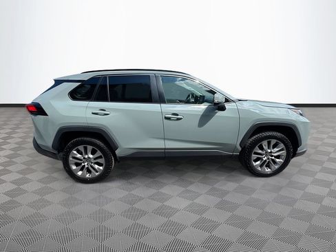 Used 2022 Toyota RAV4 XLE Premium FWD image 32