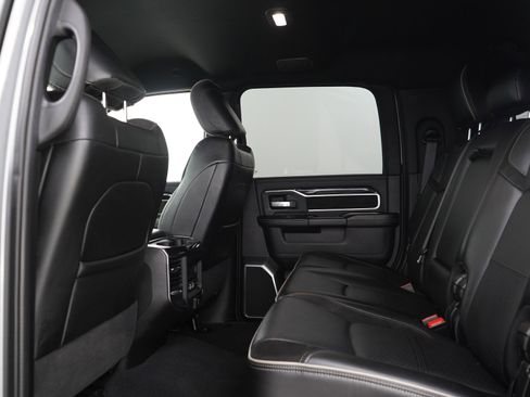 Used 2022 RAM 2500 Laramie AWD/4WD image 18