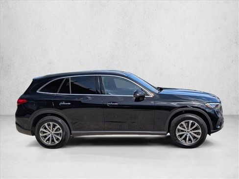 Certified 2026 Mercedes-Benz GLC 300 image 4