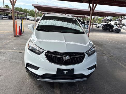 Used 2019 Buick Encore Preferred FWD image 2
