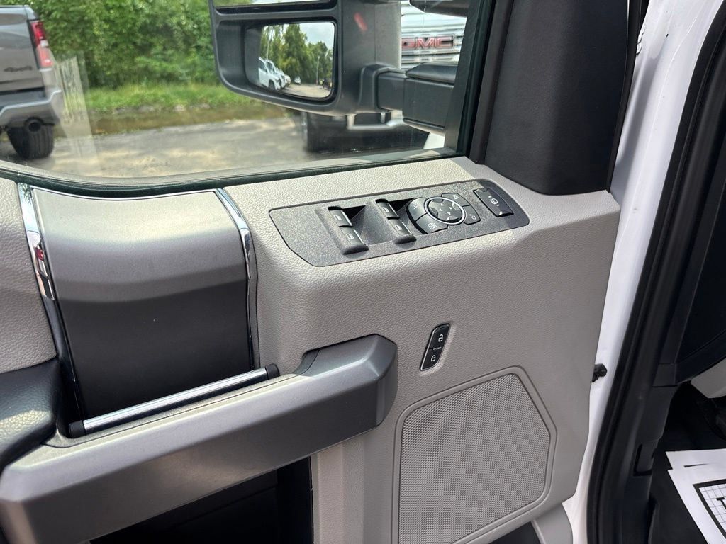 Used 2020 Ford F250 XLT w/ XLT Premium Package AWD/4WD image 23