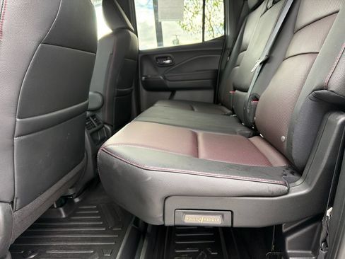 Used 2021 Honda Ridgeline Black Edition image 25