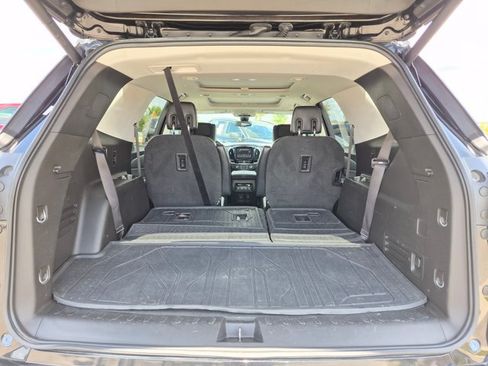 Used 2018 Chevrolet Traverse Premier w/ Redline Edition AWD/4WD image 6