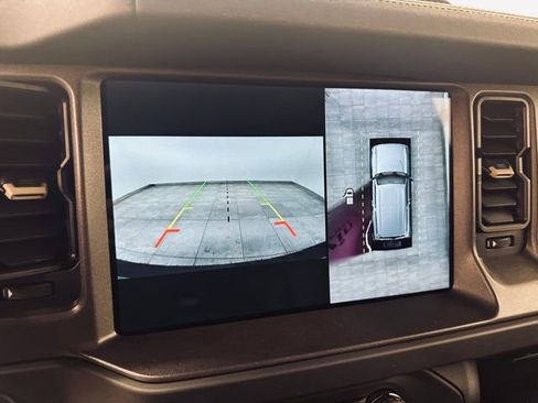 New 2025 Ford Bronco Badlands image 32