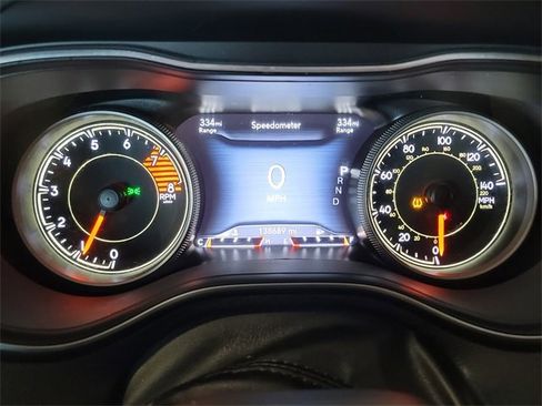 Used 2020 Jeep Cherokee Limited image 12