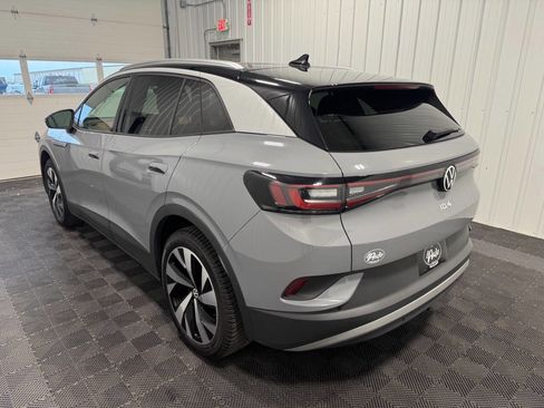 Used 2021 Volkswagen ID.4 Pro S w/ Gradient Package image 6
