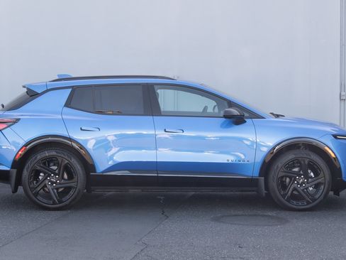 New 2025 Chevrolet Equinox EV RS image 27