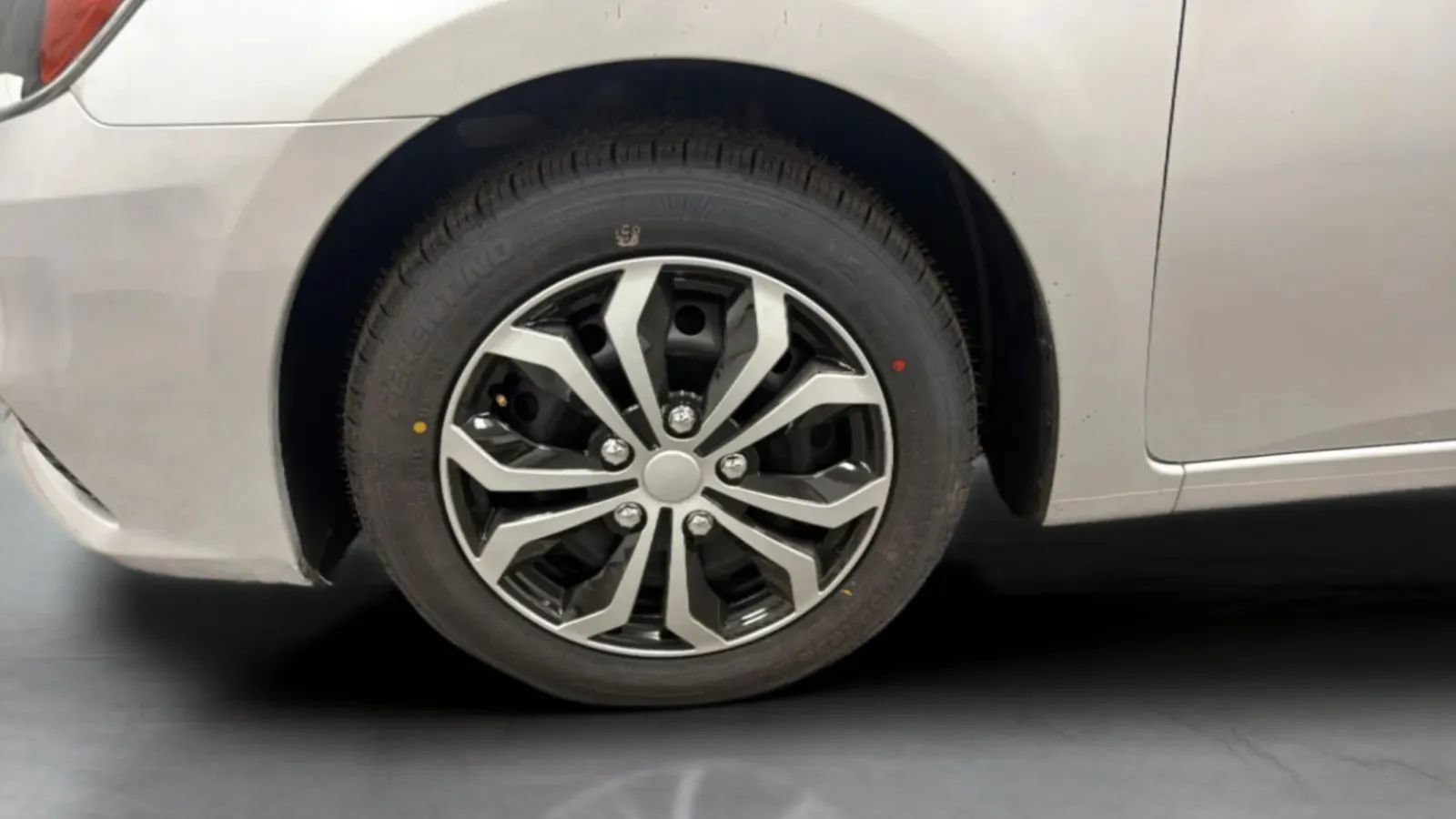 Used 2018 Nissan Sentra S FWD image 27