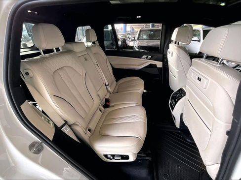 Used 2020 BMW X7 xDrive40i w/ M Sport Package AWD/4WD image 20